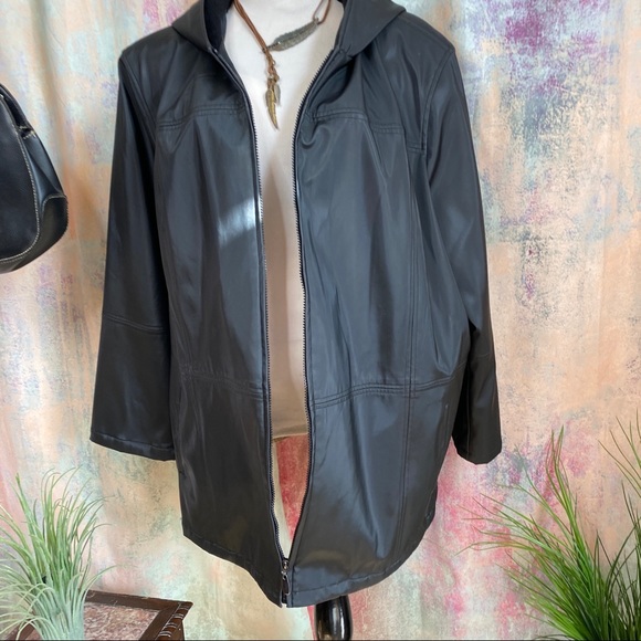 πOutBrook Woman Warm Parker - Long Jacket with Hood - Picture 7 of 15